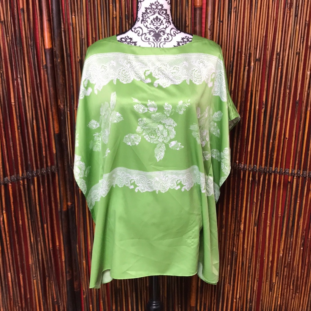 Kate & Mallory poncho top